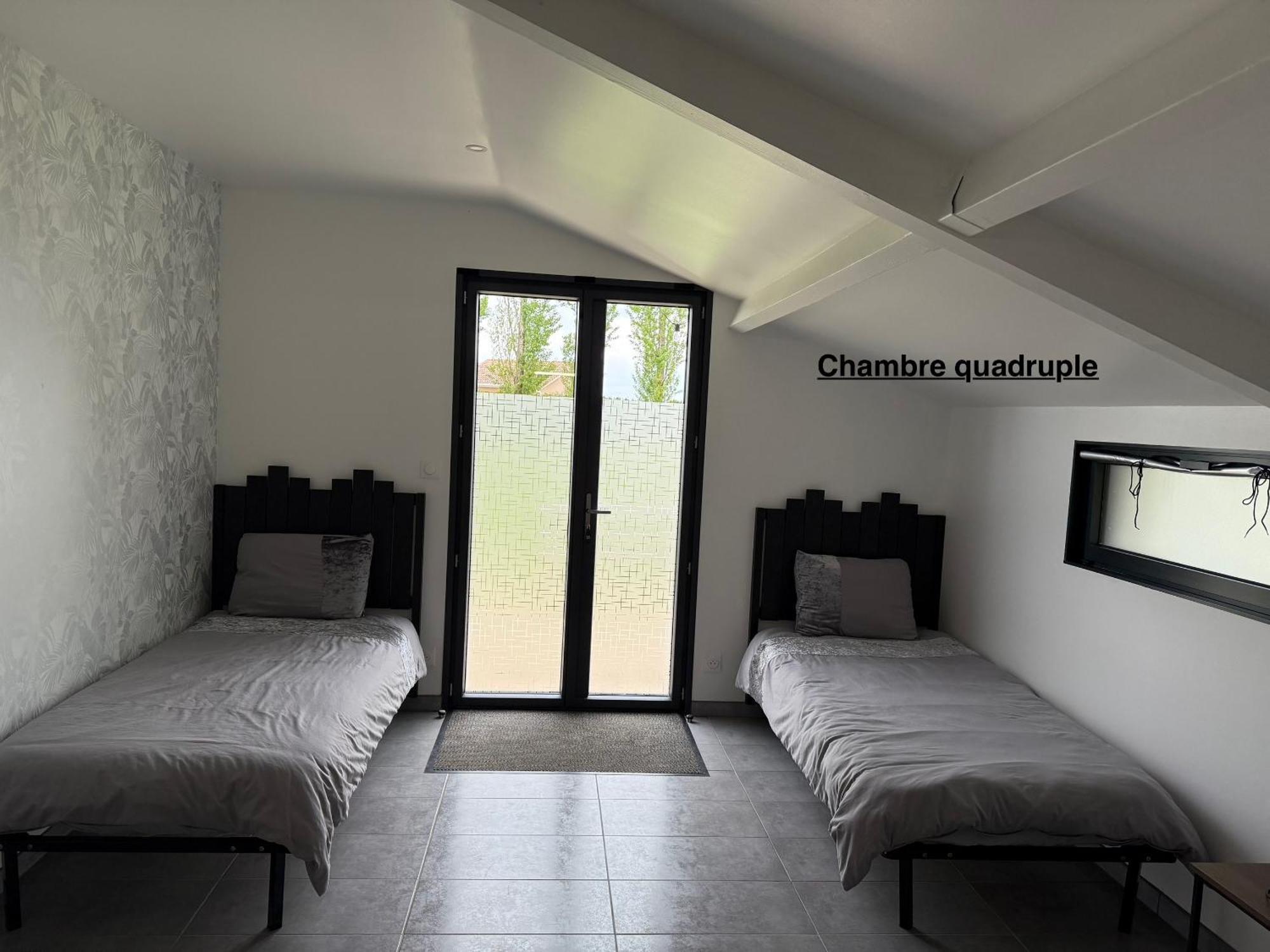 Parc De La Charmille Bed & Breakfast Saint-Etienne-sur-Reyssouze Bagian luar foto