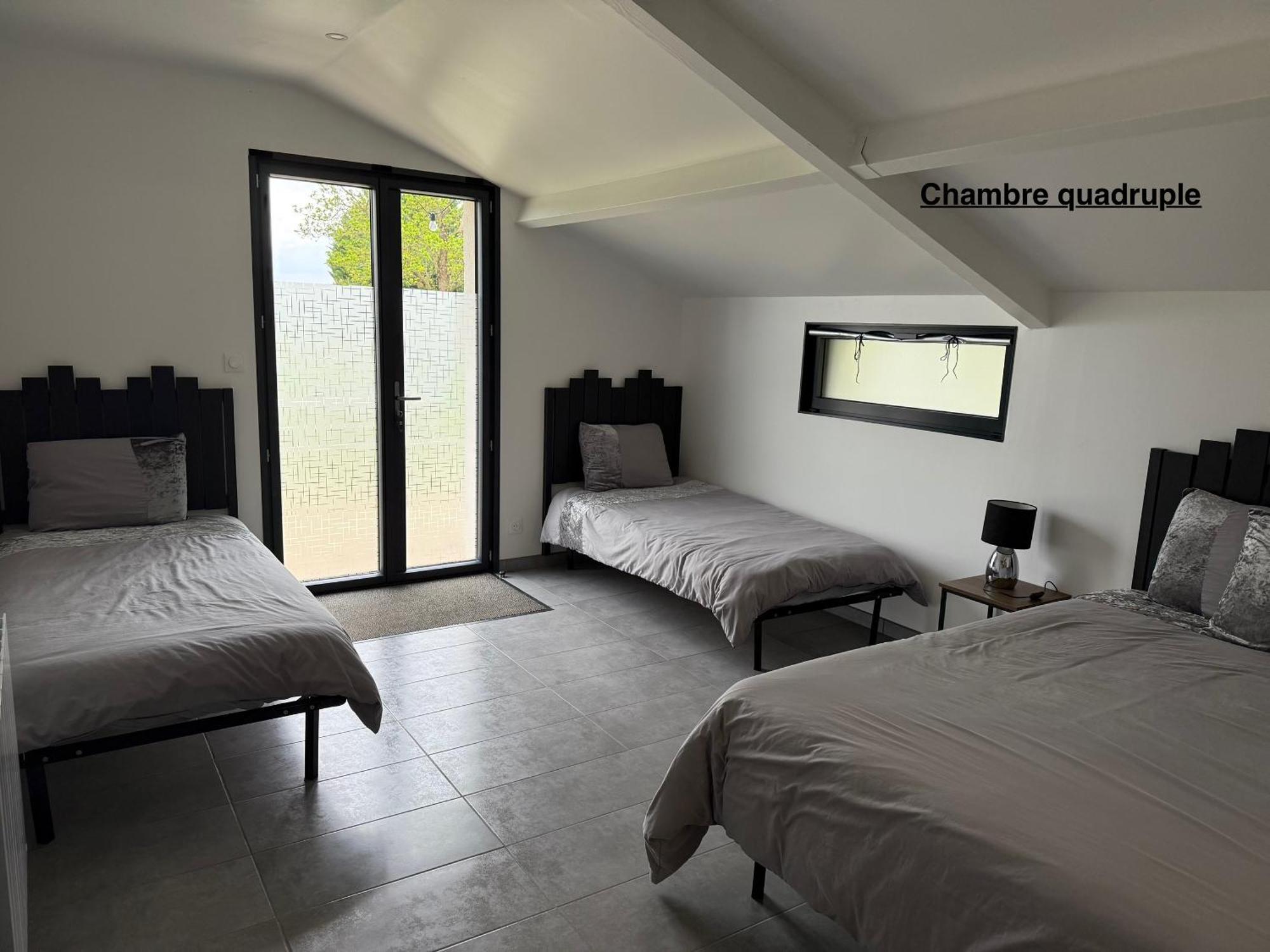 Parc De La Charmille Bed & Breakfast Saint-Etienne-sur-Reyssouze Bagian luar foto
